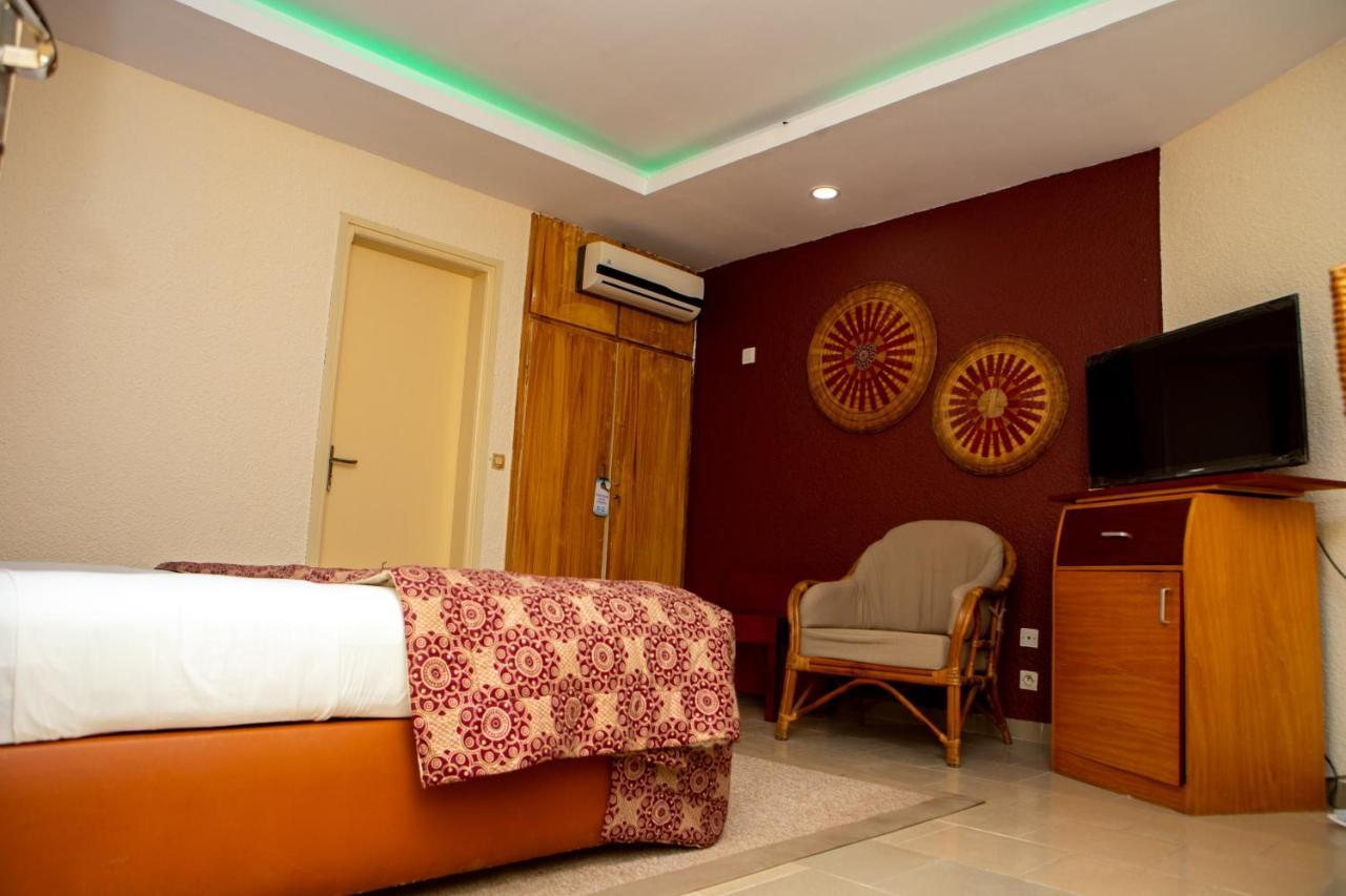 Hotel Le Marly Abidjan Exterior photo