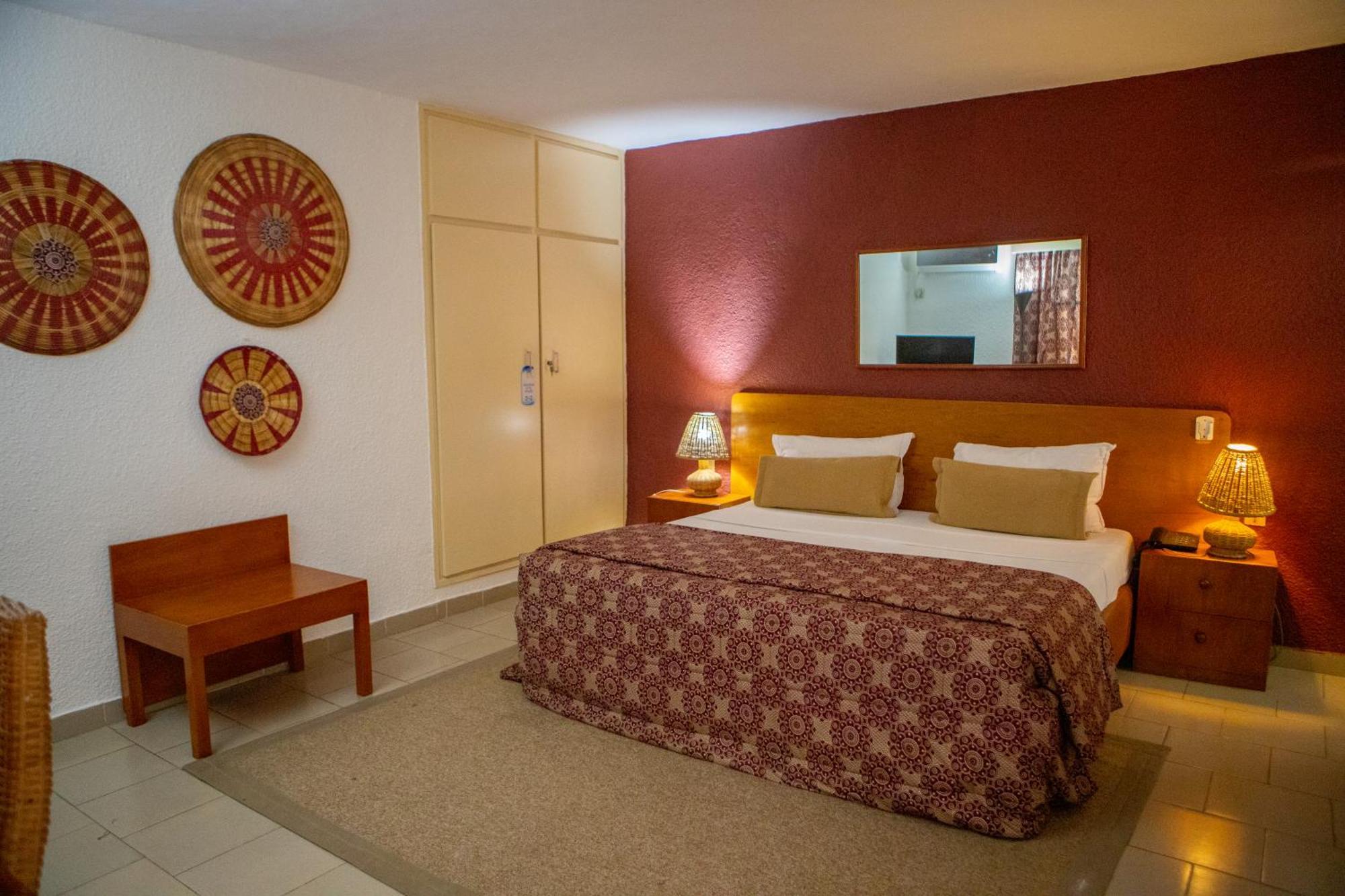 Hotel Le Marly Abidjan Exterior photo