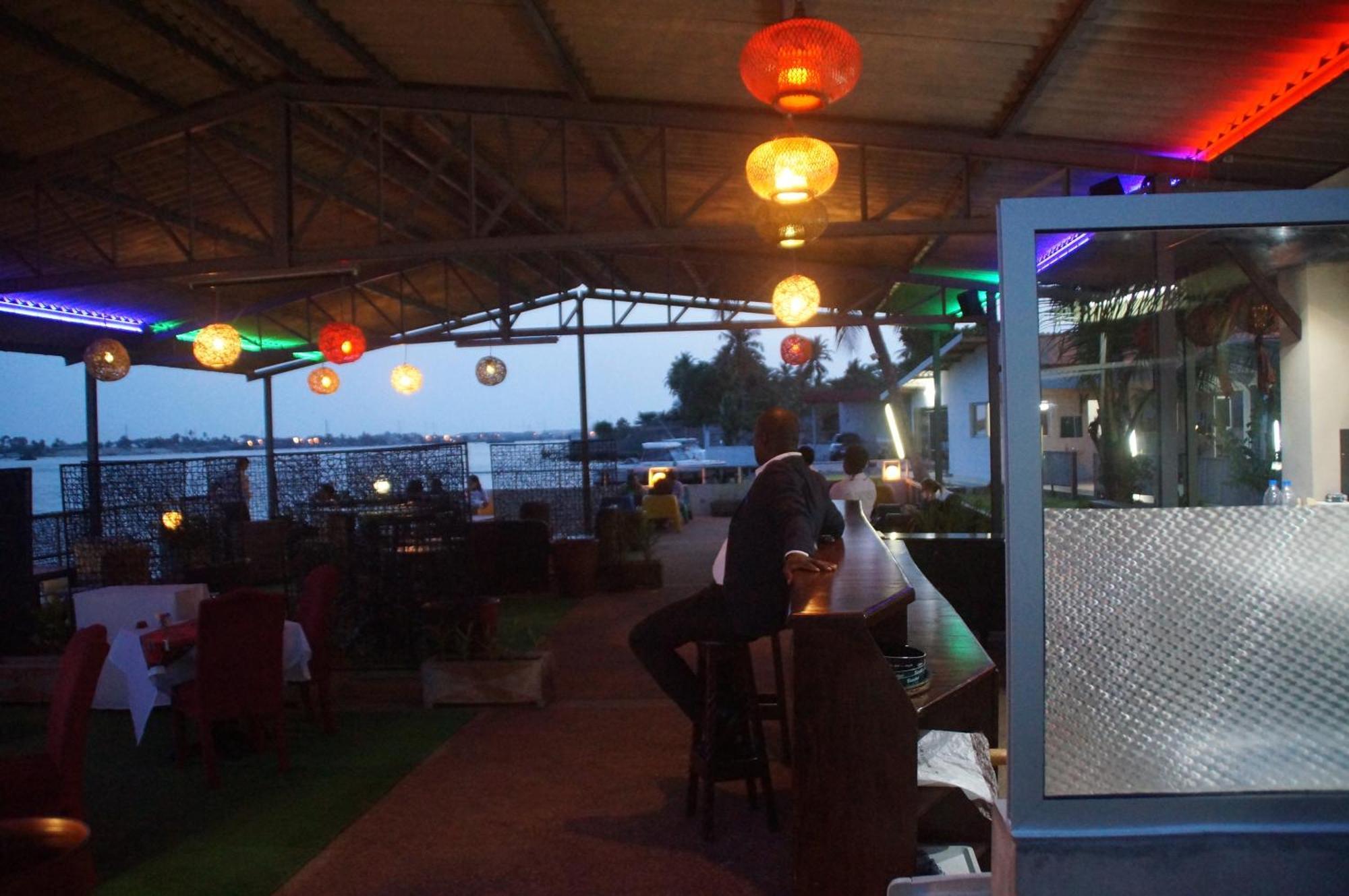 Hotel Le Marly Abidjan Exterior photo