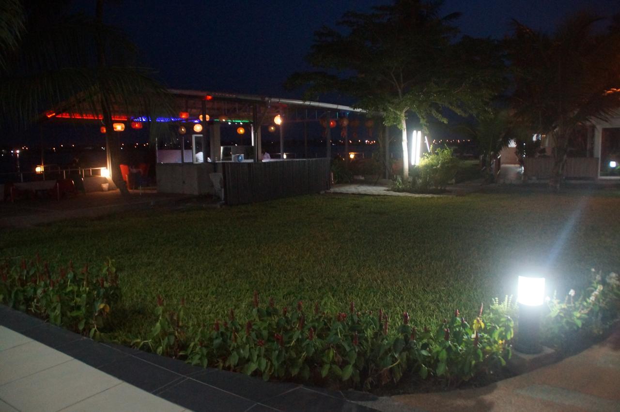 Hotel Le Marly Abidjan Exterior photo